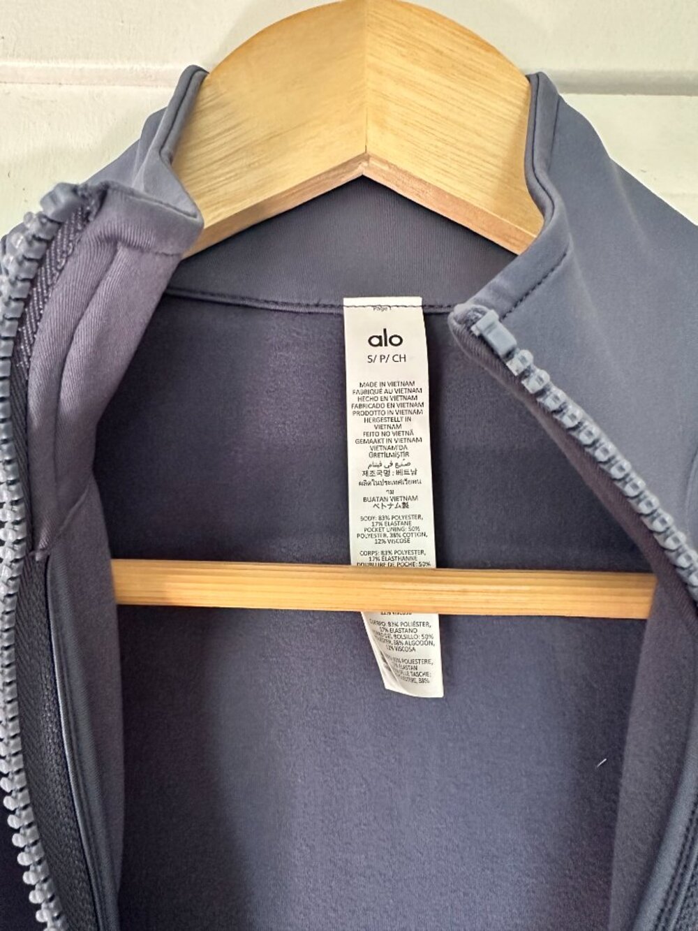 Alo Airlift Winter Warm Radiant Full-Zip Jacket - Picture 3 of 3